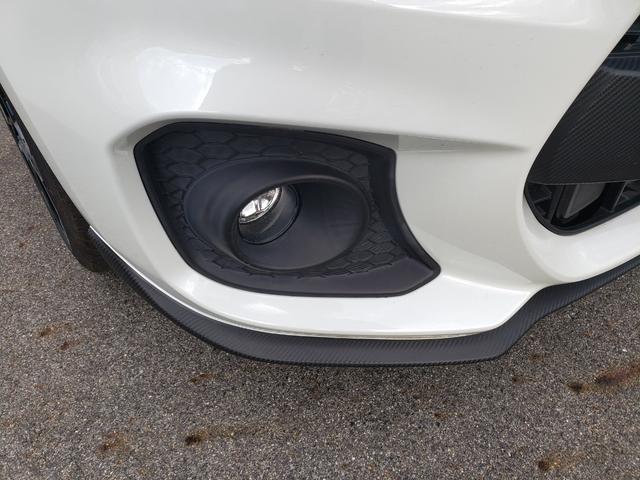 スイフトスポーツ ベースグレード 登録済未使用車 LEDヘッドライト LEDフォグ 電動格納ミラ― プッシュスタート MTモード セーフティーセンス シートヒーター オートエアコン オートライト 純正17インチアルミホイール キーレス(13枚目)