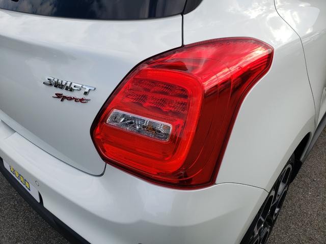 スイフトスポーツ ベースグレード 登録済未使用車 LEDヘッドライト LEDフォグ 電動格納ミラ― プッシュスタート MTモード セーフティーセンス シートヒーター オートエアコン オートライト 純正17インチアルミホイール キーレス(14枚目)