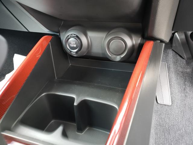 スイフトスポーツ ベースグレード 登録済未使用車 LEDヘッドライト LEDフォグ 電動格納ミラ― プッシュスタート MTモード セーフティーセンス シートヒーター オートエアコン オートライト 純正17インチアルミホイール キーレス(26枚目)