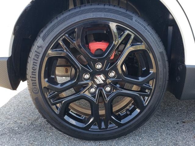 当社では、輝くツヤと耐久性、撥水性に優れたキーパーのダイヤモンドコーティングも施工しております♪薄キズや汚れからボディを守るおススメのオプションです!ぜひご利用ください!