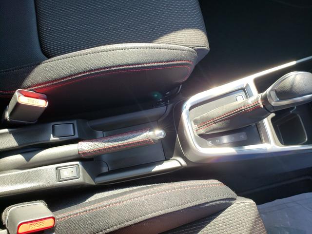 スタッドレスタイヤ、ラジアルタイヤ、オールシーズンタイヤ!何でもご相談を!!