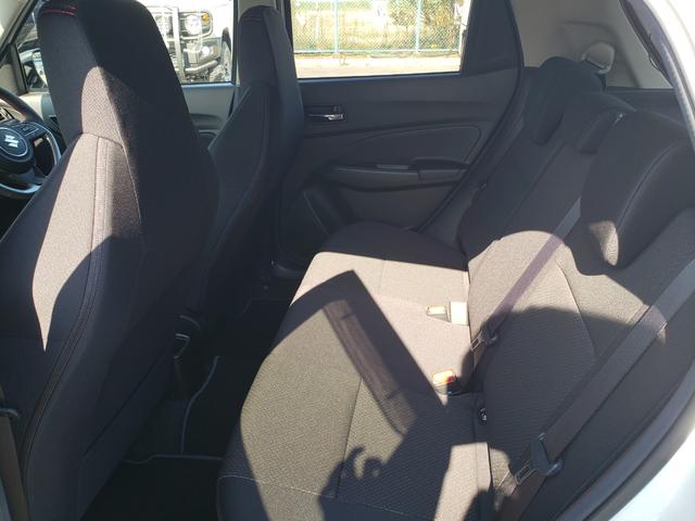 ガソリンスタンド併設特典で車を購入で最大リッター10円以上安くなる!!!詳しくはスタッフまで!!