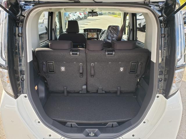 ルーミー カスタムＧ－Ｔ　純正ディスプレイオーディオ　パノラミックビューモニター　コンフォートパッケージ　シートヒーター　ＬＥＤヘッドライト　電動格納ミラー　純正１５インチアルミホイール　スマートキー　プッシュスタート（8枚目）