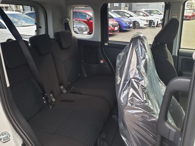 ルーミー カスタムＧ－Ｔ　純正ディスプレイオーディオ　パノラミックビューモニター　コンフォートパッケージ　シートヒーター　ＬＥＤヘッドライト　電動格納ミラー　純正１５インチアルミホイール　スマートキー　プッシュスタート（34枚目）