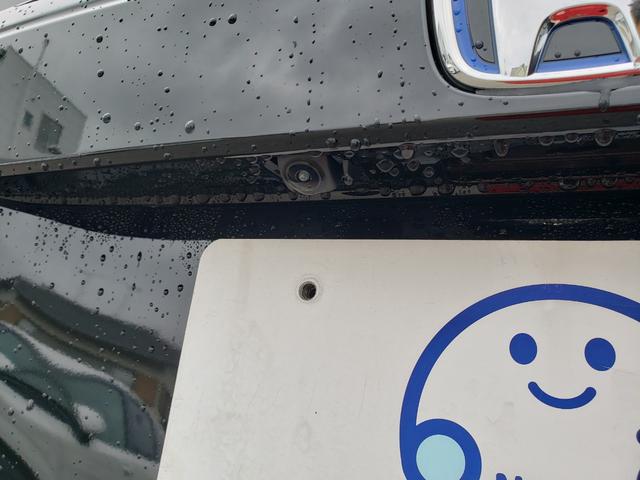 フリード e:HEVエアー EX 登録済未使用車 ホンダ9インチコネクトナビ バックカメラ ホンダセンシング 純正15インチアルミホイール ブラインドスポットモニター シートヒーター サーキュレーター 3列シート オートエアコン(14枚目)