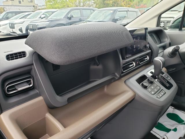 フリード e:HEVエアー EX 登録済未使用車 ホンダ9インチコネクトナビ バックカメラ ホンダセンシング 純正15インチアルミホイール ブラインドスポットモニター シートヒーター サーキュレーター 3列シート オートエアコン(36枚目)