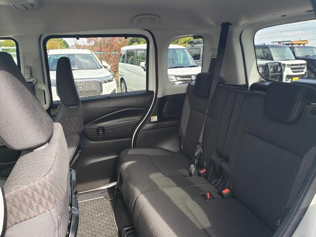 ソリオバンディット ハイブリッドＭＶ　セーフティーサポート　９インチディスプレイオーディオ　全方位モニター　両側パワースライドドア　純正１５インチアルミホイール　ＥＴＣ　シートヒーター　ＬＥＤヘッドライト　ＬＥＤフォグランプ　電動格納（39枚目）