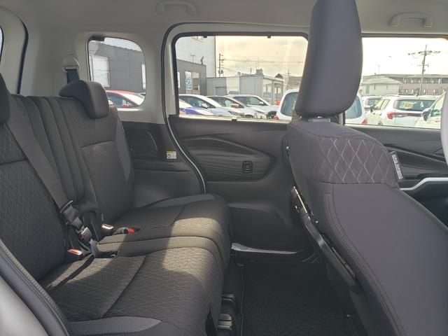 ソリオバンディット ハイブリッドＭＶ　セーフティーサポート　９インチディスプレイオーディオ　全方位モニター　両側パワースライドドア　純正１５インチアルミホイール　ＥＴＣ　シートヒーター　ＬＥＤヘッドライト　ＬＥＤフォグランプ　電動格納（40枚目）