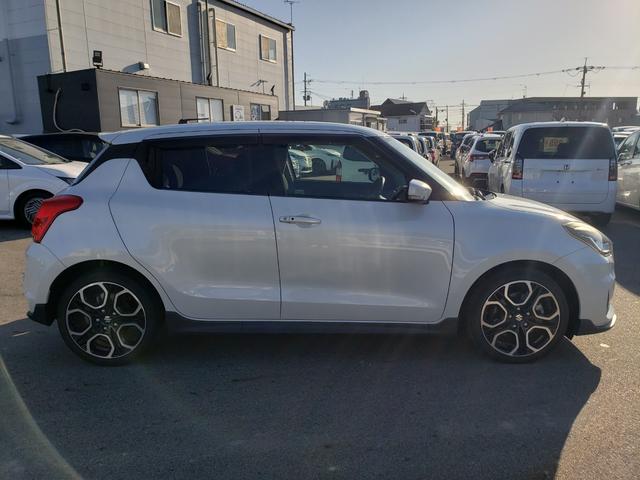 スイフトスポーツ ベースグレード セーフティサポート 7インチナビ バックカメラ ETC ドラレコ 純正17インチアルミホイール LEDヘッドライト LEDフォグ シートヒーター フロアマット ドアバイザー 電動格納 オートエアコン(5枚目)