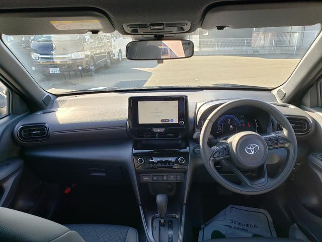 ヤリスクロス ハイブリッドＺ　登録済未使用車　純正９インチディスプレイオーディオ　セーフティーセンス　ＬＥＤヘッドライト　ＬＥＤフォグ　ブラインドスポットモニター　純正１８インチアルミ　ＥＴＣ２．０　シートヒーター　電動格納（28枚目）