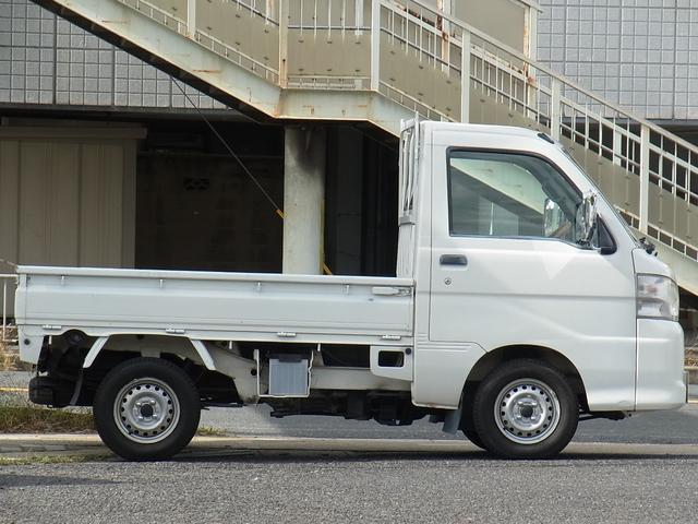 ハイゼットトラック エアコン・パワステ　スペシャル　４ＷＤ　５ＭＴ　ナビＴＶ　ＥＴＣ　ダイハツ純正カリフォルニアミラー（12枚目）
