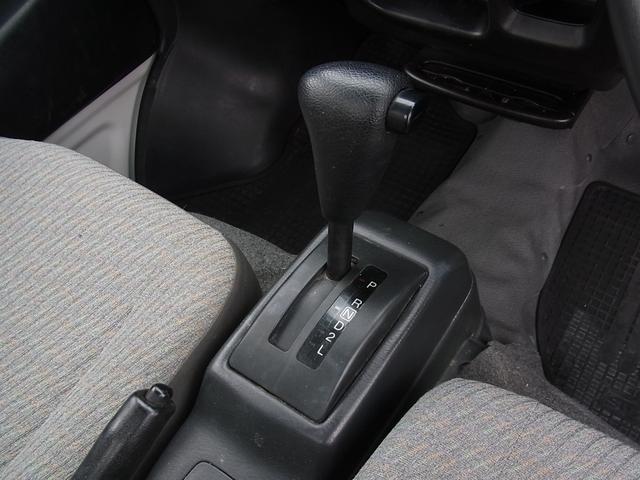 キャリイトラック ＫＵスペシャル　４ＷＤ　３ＡＴ（16枚目）