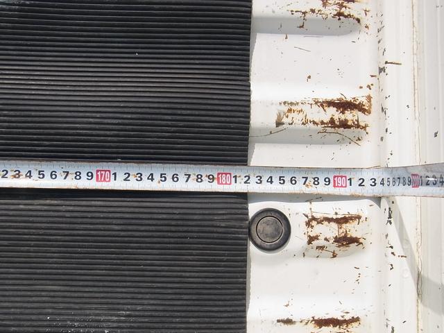 有効荷台長　１９３０ｍｍ　（あくまでも簡易測定となりますので詳細は現車確認お願い致します。）