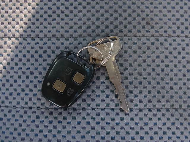 ハイゼットトラック ジャンボ　４ＷＤ　５ＭＴ　リアデフロック　オープンカントリーＲ／Ｔ　パワーウィンドウ　キーレス　タイミングチェーン（25枚目）