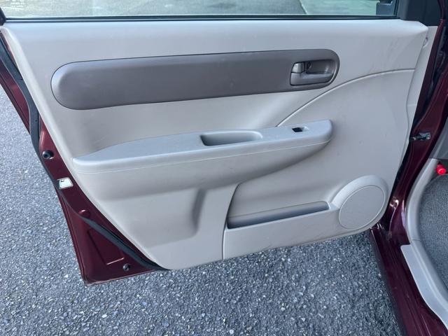 アルト EII MT ワンセグTV キーレスエントリーシステム パワステ パワーウィンドー 運転席エアバック 助手席エアバック マニュアルエアコン(26枚目)