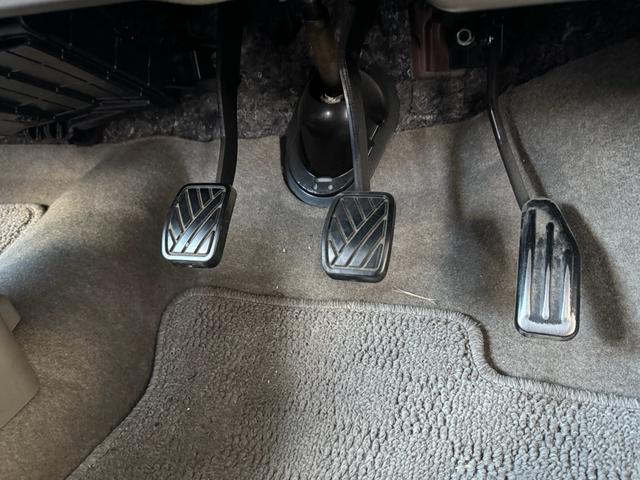 アルト EII MT ワンセグTV キーレスエントリーシステム パワステ パワーウィンドー 運転席エアバック 助手席エアバック マニュアルエアコン(53枚目)