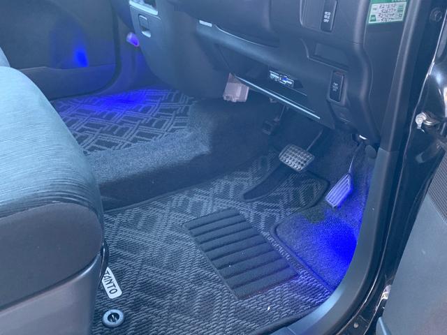 カスタムX HDDナビ フルセグ CD DVD再生可能 ETC 左側パワースライドドア スマートキー オートエアコン HID(21枚目)