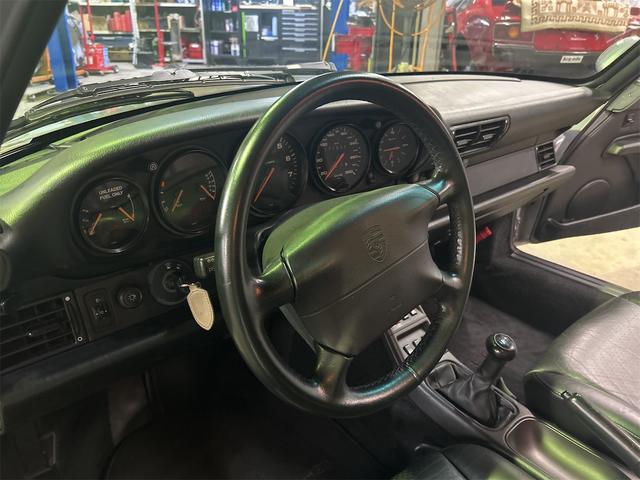 911 911カレラ クーペII ディーラー車 6速MT(16枚目)