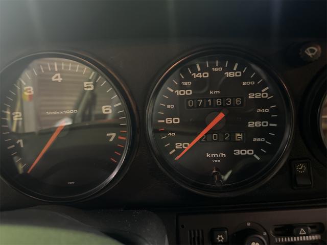 911 911カレラ クーペII ディーラー車 6速MT(17枚目)