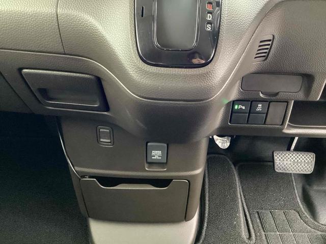 Ｎ－ＢＯＸ Ｌ　ＨｏｎｄａＳＥＮＳＩＮＧ　社外ディスプレイ　Ｂカメラ　電子パーキング　アダプティブクルーズコントロール　左パワースライドドア　アイドリングストップ（11枚目）