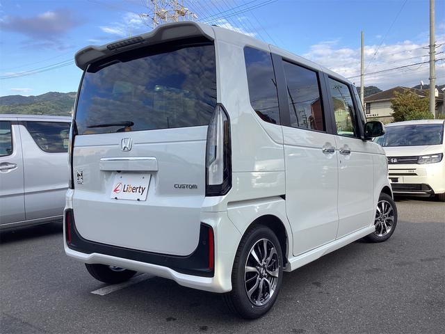 N-BOXカスタム ベースグレード バックカメラ 両側スライド・片側電動 クリアランスソナー オートクルーズコントロール レーンアシスト 衝突被害軽減システム オートライト LEDヘッドランプ スマートキー アイドリングストップ(18枚目)