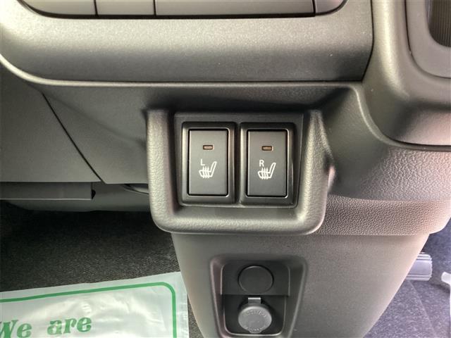 座席のシートを温めるシートヒーター！その温かさは一度経験したら欠かすことができません！エアコンで乾燥しやすい車内も防ぐ事ができます！