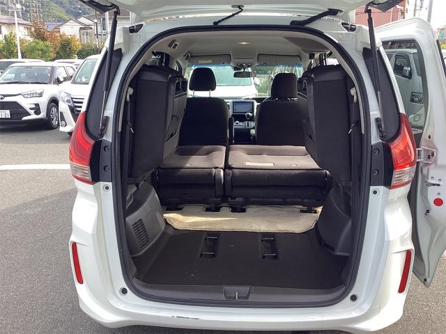 フリード G・ホンダセンシング ETC バックカメラ ナビ TV オートクルーズコントロール レーンアシスト 衝突被害軽減システム 両側電動スライドドア スマートキー アイドリングストップ 電動格納ミラー 3列シート CVT CD(28枚目)