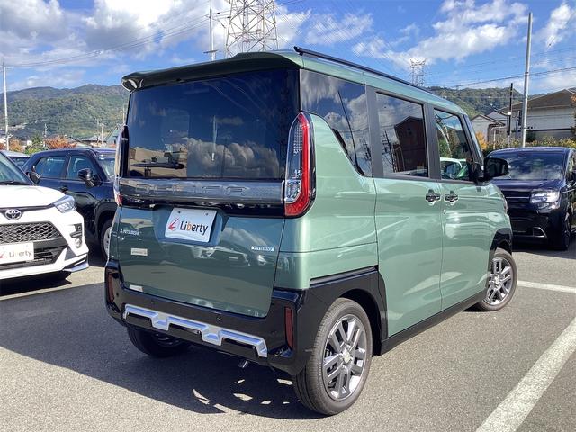 デリカミニ Ｇ　プレミアム　全周囲カメラ　両側電動スライドドア　オートクルーズコントロール　衝突被害軽減システム　ＬＥＤヘッドランプ　スマートキー　アイドリングストップ　電動格納ミラー　シートヒーター　ベンチシート　ＣＶＴ（18枚目）