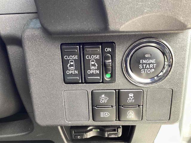 両側電動スライドドア装備！運転席よりボタン一つで開閉可能でございます。