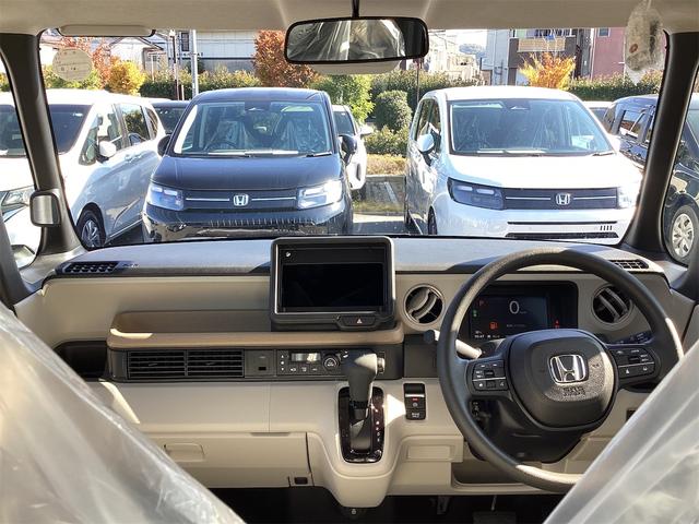 Ｎ－ＢＯＸ ベースグレード　届出済未使用車　禁煙車　ＨｏｎｄａＳＥＮＳＩＮＧ　アダプティブクルーズコントロール　電子パーキング　ＬＥＤヘッドライト　スマートキー　プッシュスタート　アイドリングストップ　ステアリングスイッチ（5枚目）