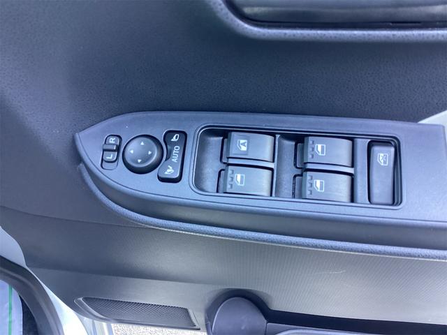 タント Ｌ　両側スライドドア　クリアランスソナー　レーンアシスト　衝突被害軽減システム　ＬＥＤヘッドランプ　スマートキー　アイドリングストップ　電動格納ミラー　シートヒーター　ＣＶＴ　盗難防止システム　ＡＢＳ（11枚目）