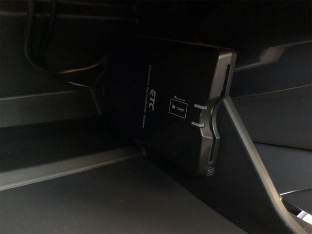 ハスラー Ｊスタイル　ＥＴＣ　衝突被害軽減システム　オートライト　ＨＩＤ　スマートキー　アイドリングストップ　電動格納ミラー　シートヒーター　ベンチシート　ＣＶＴ　盗難防止システム　ＡＢＳ　ＥＳＣ　ＣＤ　ＵＳＢ（11枚目）