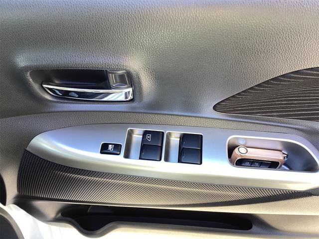 デイズルークス ハイウェイスター　ターボ　全周囲カメラ　両側電動スライドドア　衝突被害軽減システム　ＨＩＤ　スマートキー　アイドリングストップ　電動格納ミラー　ベンチシート　ＣＶＴ　盗難防止システム　ＡＢＳ　ＥＳＣ（12枚目）