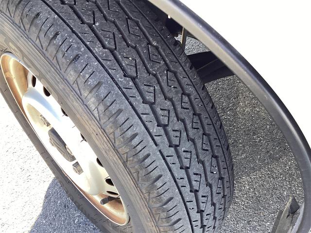 エブリイ ＰＡリミテッド　ＡＴ　衝突被害軽減システム　クリアランスソナー　レーンアシスト　両側スライドドア　キーレスエントリー　オートライト　ＡＢＳ　ＥＳＣ　エアコン　パワーステアリング　運転席エアバッグ（12枚目）