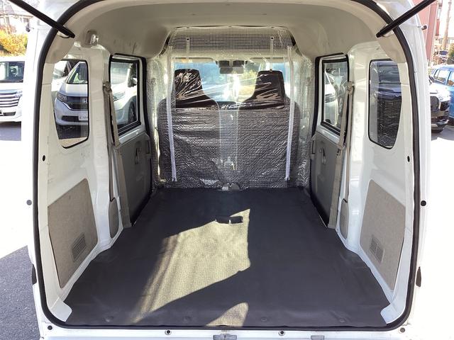 エブリイ ＰＡリミテッド　ＡＴ　衝突被害軽減システム　クリアランスソナー　レーンアシスト　両側スライドドア　キーレスエントリー　オートライト　ＡＢＳ　ＥＳＣ　エアコン　パワーステアリング　運転席エアバッグ（17枚目）