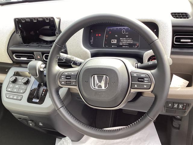 フリード エアー　ＥＸ　バックカメラ　クリアランスソナー　オートクルーズコントロール　レーンアシスト　衝突被害軽減システム　両側電動スライドドア　ＬＥＤヘッドランプ　スマートキー　電動格納ミラー　シートヒーター　３列シート（6枚目）