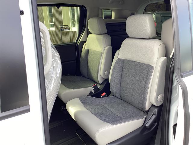 フリード エアー　ＥＸ　バックカメラ　クリアランスソナー　オートクルーズコントロール　レーンアシスト　衝突被害軽減システム　両側電動スライドドア　ＬＥＤヘッドランプ　スマートキー　電動格納ミラー　シートヒーター　３列シート（23枚目）