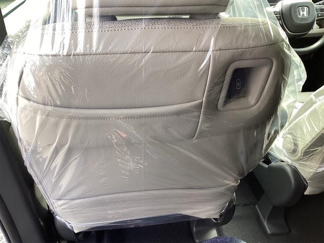 フリード エアー　ＥＸ　バックカメラ　クリアランスソナー　オートクルーズコントロール　レーンアシスト　衝突被害軽減システム　両側電動スライドドア　ＬＥＤヘッドランプ　スマートキー　電動格納ミラー　シートヒーター　３列シート（26枚目）