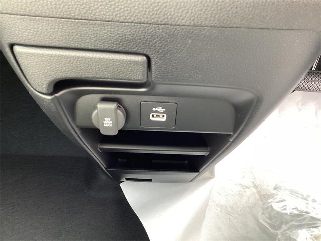 フリード エアー　ＥＸ　バックカメラ　クリアランスソナー　オートクルーズコントロール　レーンアシスト　衝突被害軽減システム　両側電動スライドドア　ＬＥＤヘッドランプ　スマートキー　電動格納ミラー　シートヒーター　３列シート（29枚目）