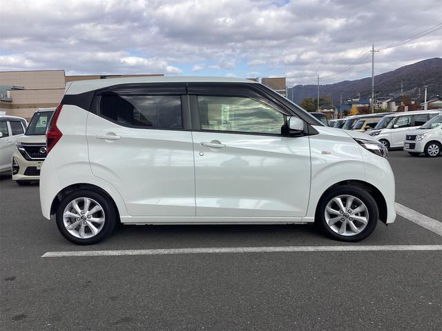 デイズ Ｘ　ＥＴＣ　バックカメラ　クリアランスソナー　衝突被害軽減システム　オートライト　スマートキー　アイドリングストップ　電動格納ミラー　ベンチシート　ＣＶＴ　盗難防止システム　ＡＢＳ（17枚目）