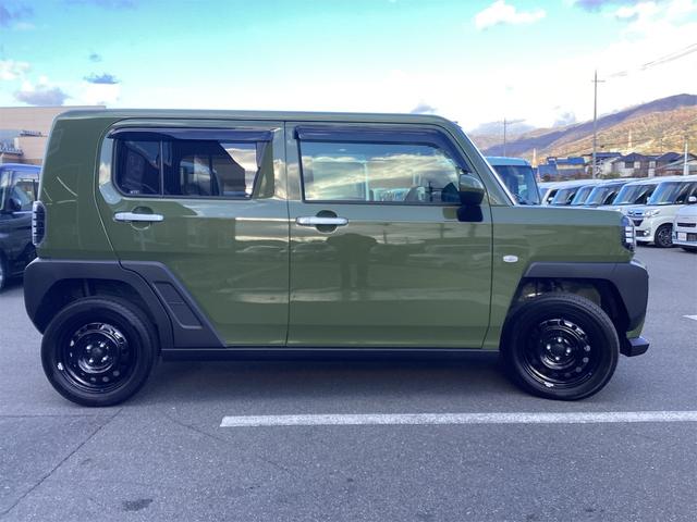 タフト Ｘ　バックカメラ　クリアランスソナー　レーンアシスト　衝突被害軽減システム　ＬＥＤヘッドランプ　スマートキー　アイドリングストップ　電動格納ミラー　サンルーフ　ＣＶＴ　盗難防止システム　ＡＢＳ　ＥＳＣ（17枚目）