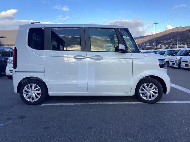 Ｎ－ＢＯＸ ベースグレード　バックカメラ　両側スライド・片側電動　クリアランスソナー　オートクルーズコントロール　レーンアシスト　衝突被害軽減システム　オートライト　ＬＥＤヘッドランプ　スマートキー　アイドリングストップ（17枚目）