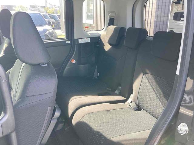 ルーミー カスタムＧ　ＥＴＣ　バックカメラ　ナビ　ＴＶ　両側電動スライドドア　クリアランスソナー　オートクルーズコントロール　衝突被害軽減システム　アルミホイール　オートライト　ＬＥＤヘッドランプ（29枚目）