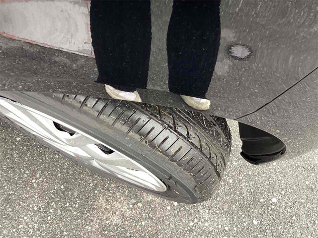 Ｎ－ＢＯＸ ベースグレード　バックカメラ　両側スライド・片側電動　クリアランスソナー　オートクルーズコントロール　レーンアシスト　衝突被害軽減システム　オートライト　ＬＥＤヘッドランプ　スマートキー　アイドリングストップ（24枚目）