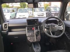 車を運転する際には運転席の存在は欠かせません。なのでしっかりとチェックしたいポイントですね。 2