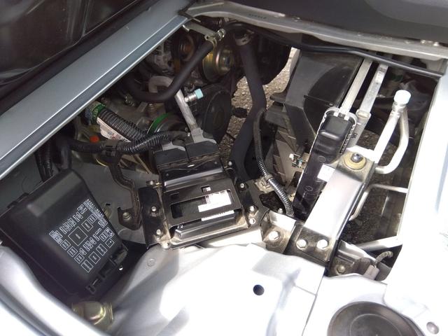 ハイゼットトラック スタンダード　２ＷＤ　　５速マニュアル　エアコン　パワステ　パワーウィンド　ＡＢＳ　エアバッグ　三方開　軽トラック　荷台マット　ゲートプロテクター　走行９９００ｋｍ　車検整備２年付（28枚目）