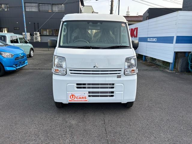ミニキャブバン Ｍ　届出済み未使用車　４ＷＤ　ＡＴ（2枚目）
