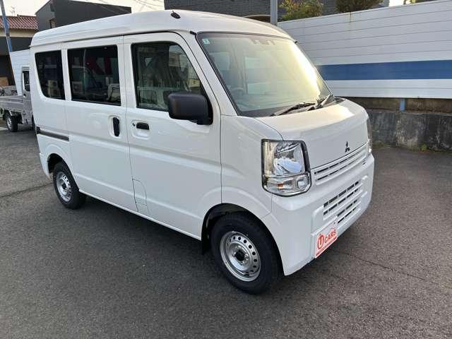 ミニキャブバン Ｍ　届出済み未使用車　４ＷＤ　ＡＴ（3枚目）