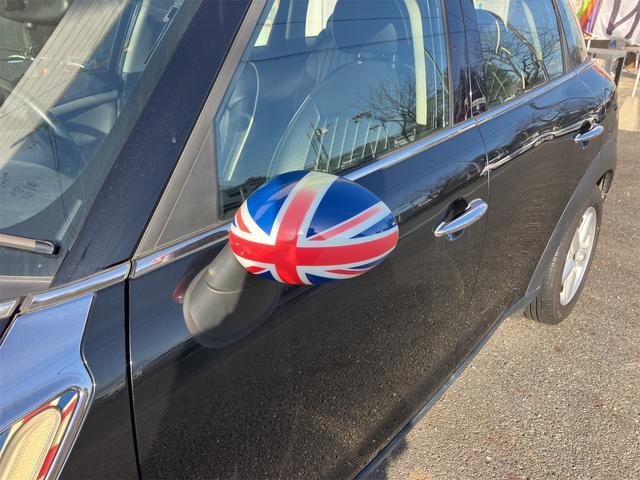 ＭＩＮＩ クーパー　クロスオーバー　社外ナビ　レザー調シートカバー　バックカメラ　盗難防止システム　キーレス　ボンネット、トランク部分のみ新品カッティングシート有り（19枚目）