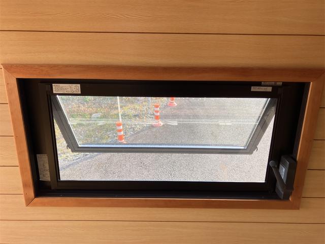 ハイゼットトラック エクストラＶＳ　軽トラ用４ナンバー　キャンピング　木目ハンドル　ＥＴＣ（18枚目）